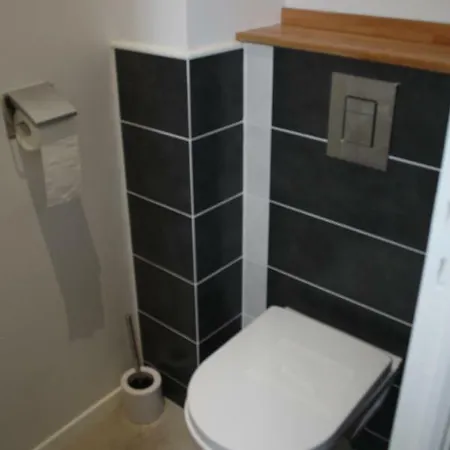 L'albatros アパート グランビル